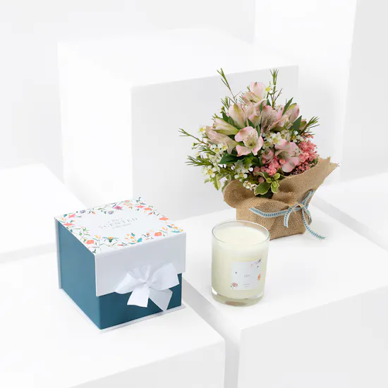 Lilies Candle | Pink Alstroemeria