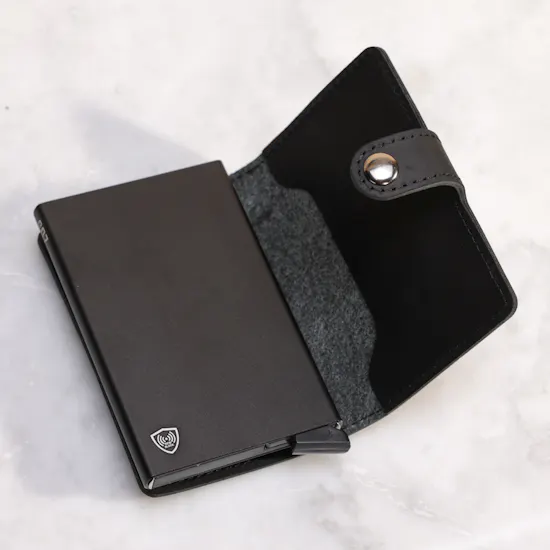 Zus Leather Men's Wallet | Black