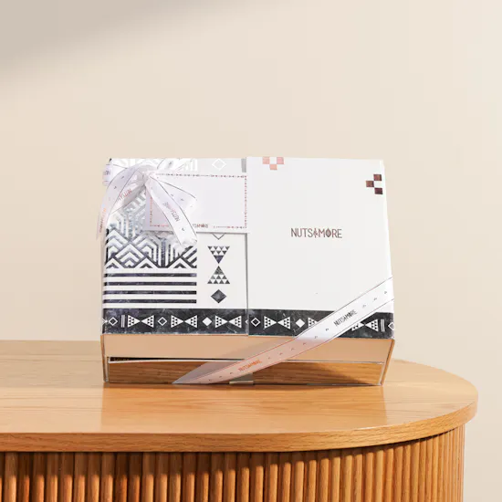 Nuts and More Mix Arabic Sweets Signature Gift Box