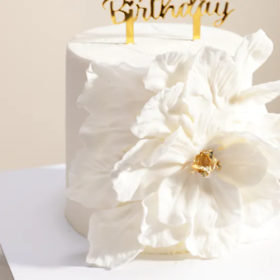 Floward Enchanting White Petals Birthday Cake