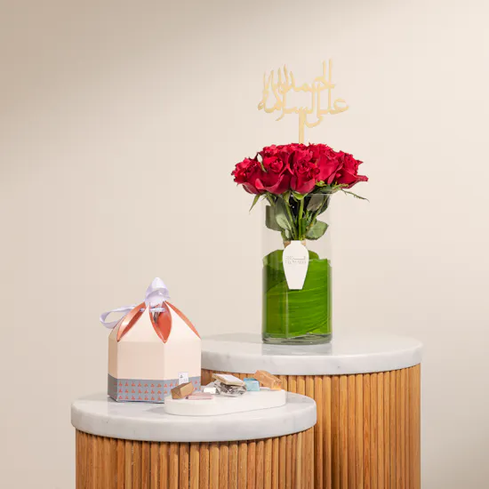 Shan Shal Chocolate Box | Red Roses