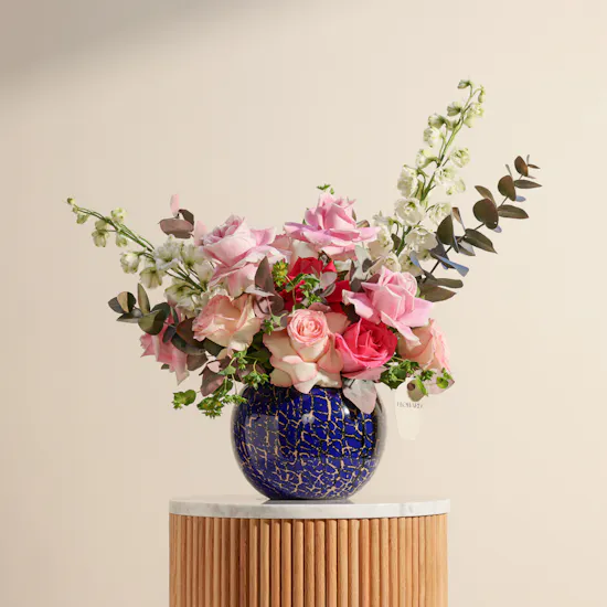 Feminine Tone Flowers Vase