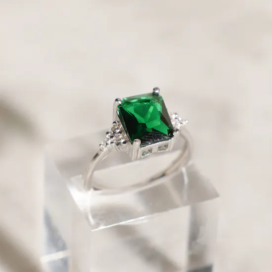 Zia Silver Emerald Women Set | Royal Flowers