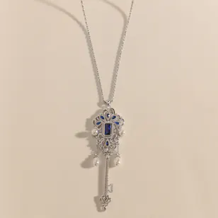 Floward Royal Key Silver Necklace