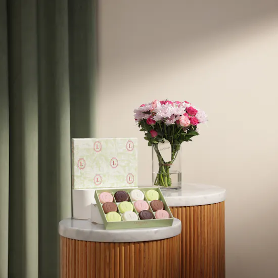 Ladurée Eugénie Medium Gift Box | Stunning Flower Vase