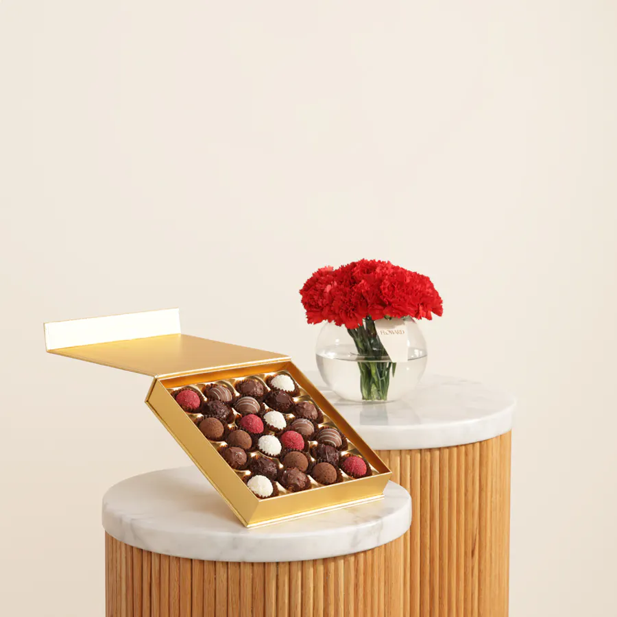 Bateel Gold Palm Mix Chocolates Box | Soft Presence Flowers Vase 2