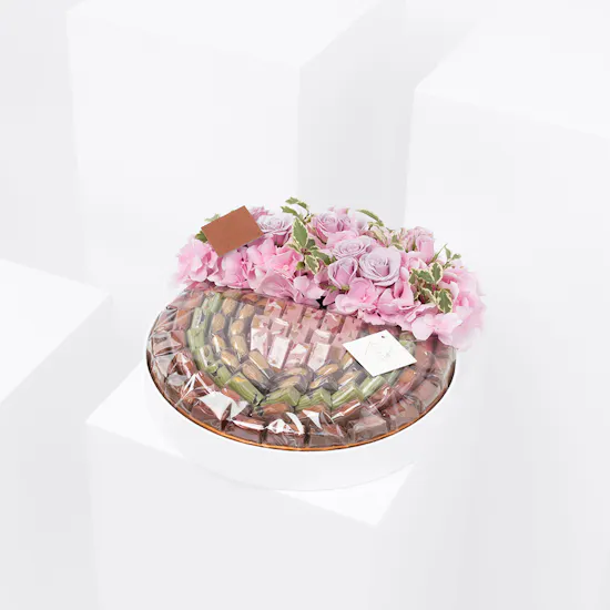 Opera Assorted Chocolate & Flowers