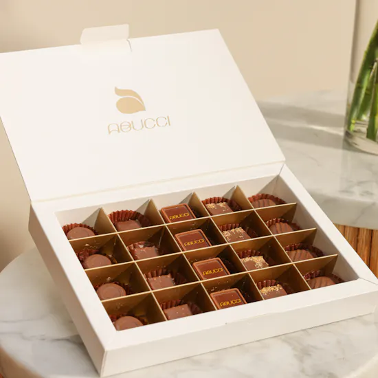 Abucci Classic Chocolate Box | Graceful Flower Vase