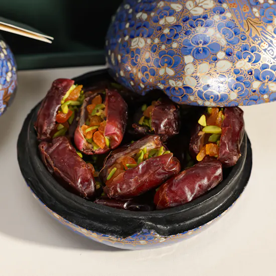 Bonbonniere Figs and Apricot Pistachio Stuffed Dates Gift Set