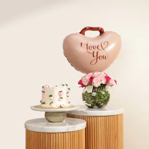 Sweet Atelier Flower Heart Cake | Floward I Love You Heart Balloon and Flowers