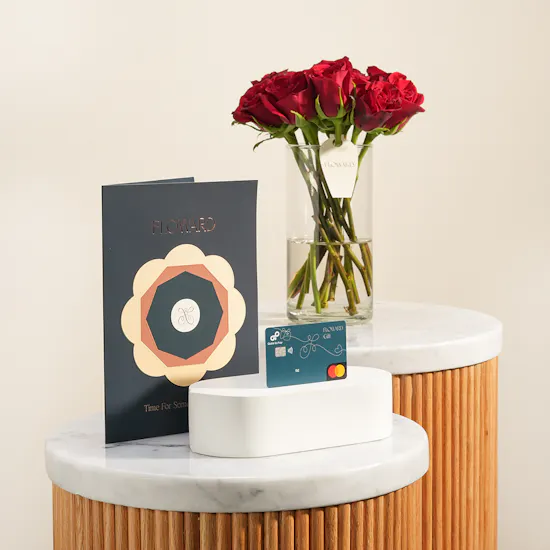 Floward Card | Light Flower Vase