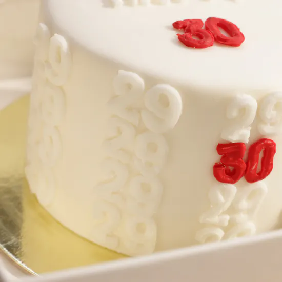 Floward Personalized Birthday Cake | Warm Flower Box