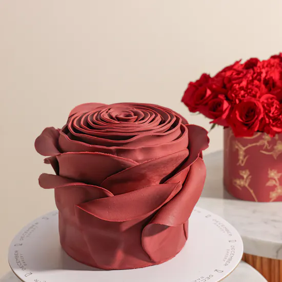 Floward Red Rose Premium Cake | Iconic Red Roses