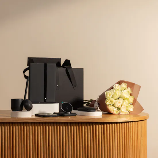 Atom Smart Office Tools Set | Endless Purity Roses Bouquet