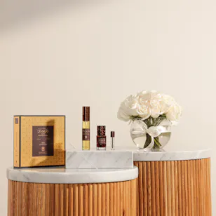 Abdul Samad Al Qurashi Elite Agarwood Oil Collection | White Roses Vase
