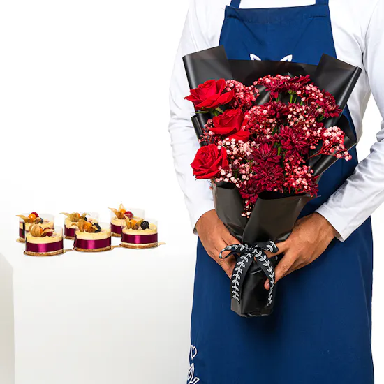Cheese Cloud Raspberry Cheesecake Box | Red Blooms