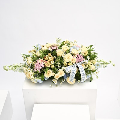 Top Table Elegant Blooms