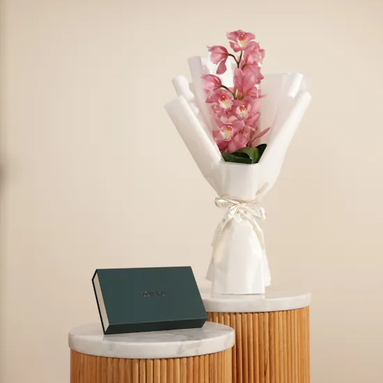 Floward Premium Chocolate Box | Delicate Flower Bouquet