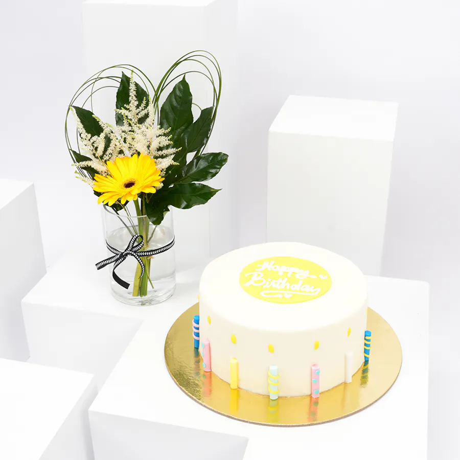 Helen's Birthday Cake | Joyful Vase 2
