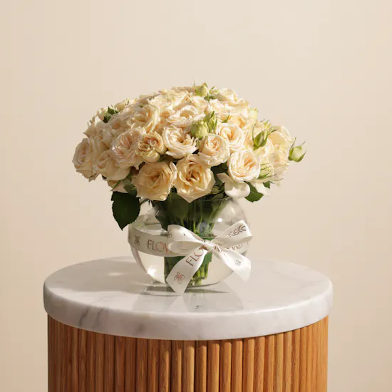 Peach Baby Roses Vase | 18 Flowers