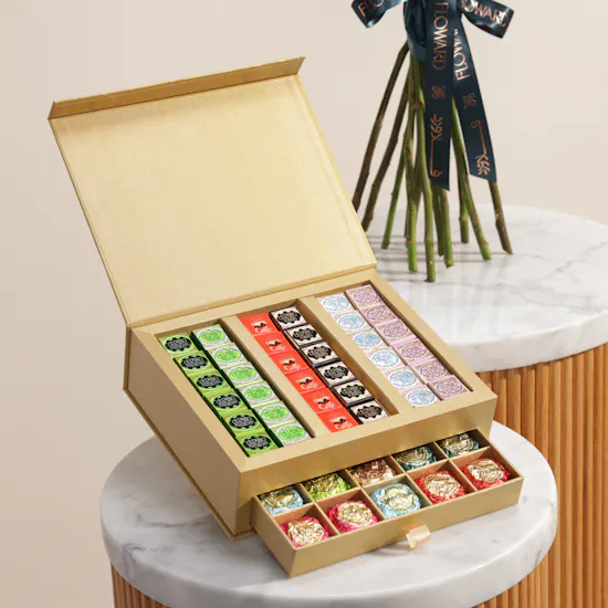 Venchi Prestige Chocoviar and Cremino Chocolate Two-Layer Gift Box | Lovely Flower Bouquet