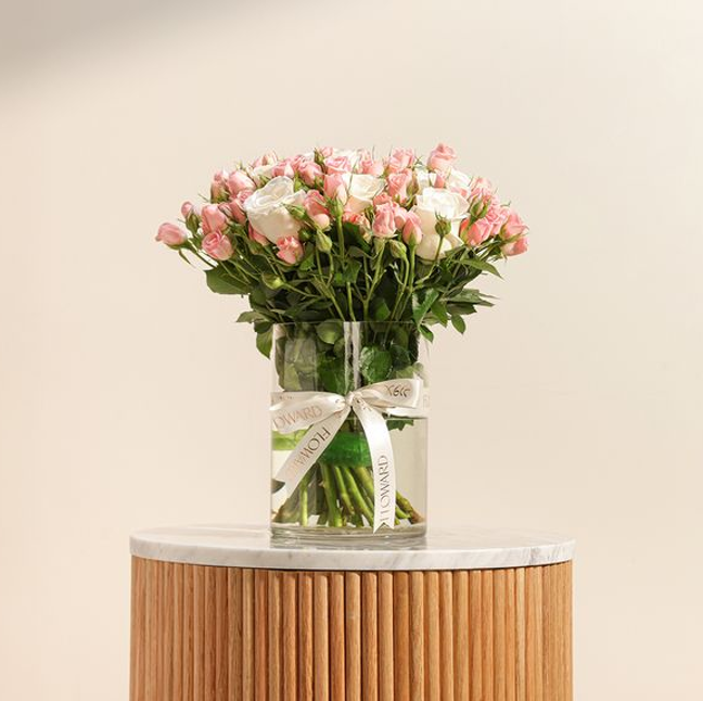 مزهرية تألق الجوري