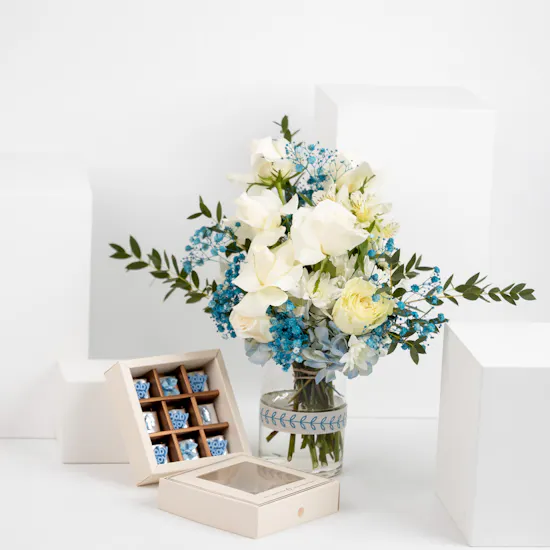 Ghazl Baby Boy Mini Chocolate Box | Blue Flowers