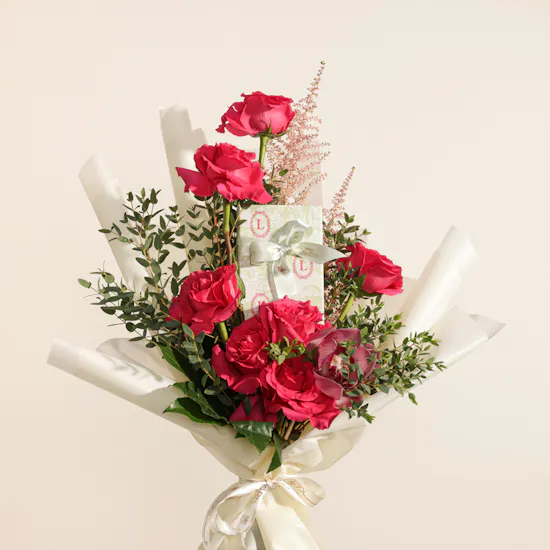 Ladurée Iconic Eugénie Gift Box | Flowers Bouquet