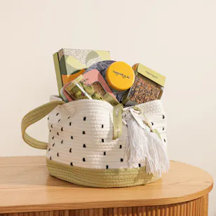 Nagwa Medium Hamper Nagwa Medium Hamper