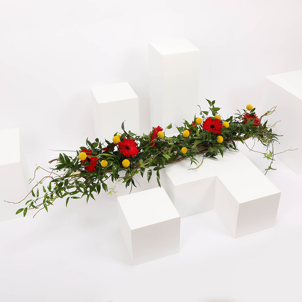 تنسيق ورود لطاولة الطعام