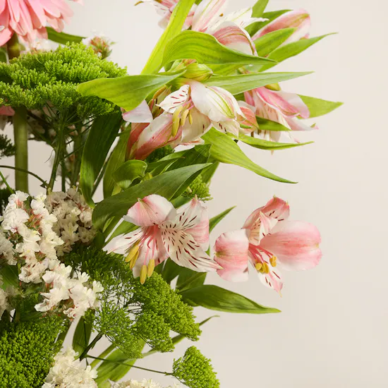 Fresh Elegance Flower Vase