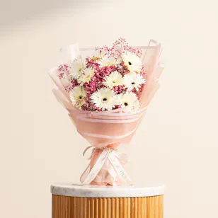Royal White Gerbera Bouquet Royal White Gerbera Bouquet