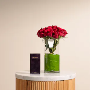 Dolce & Gabbana Pour Femme Intense | Red Rose Dolce & Gabbana Pour Femme Intense | Red Rose