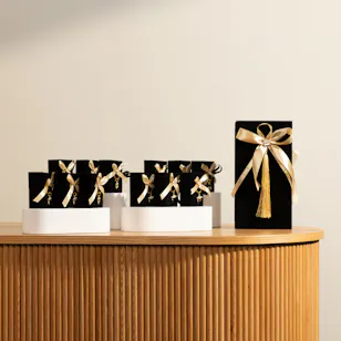 Floward Graduation Book Chocolate Favors