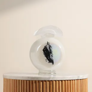 Floward Pearly White Glass Vase Floward Pearly White Glass Vase