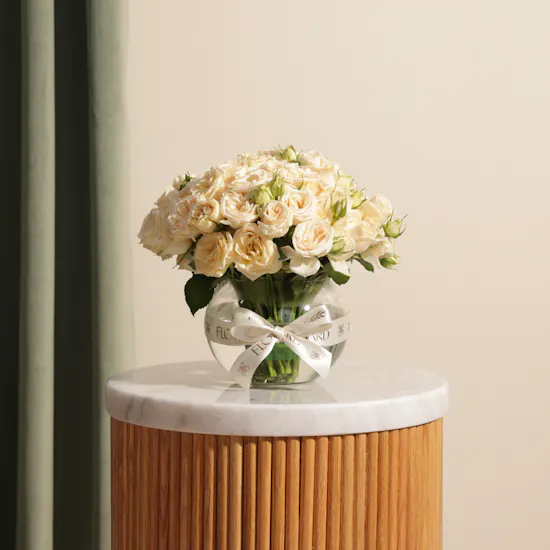 Peach Baby Roses Vase | 18 Flowers