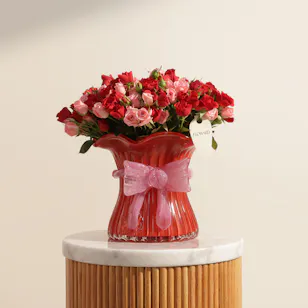Blush of Love Roses Vase