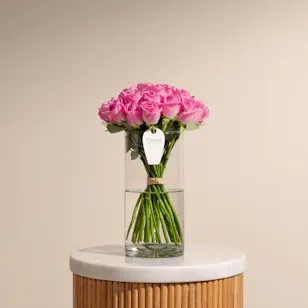 25 Pink Roses | Glass Vase 