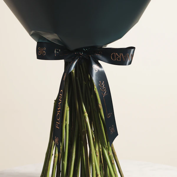 Elegant White Roses Bouquet | 50 Roses