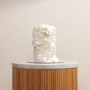 Floward Wedding Petals Cake | Vanilla