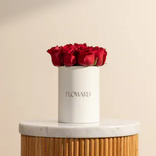 Love Red Roses Box 