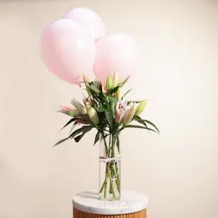 Delicate Flowers Vase 
