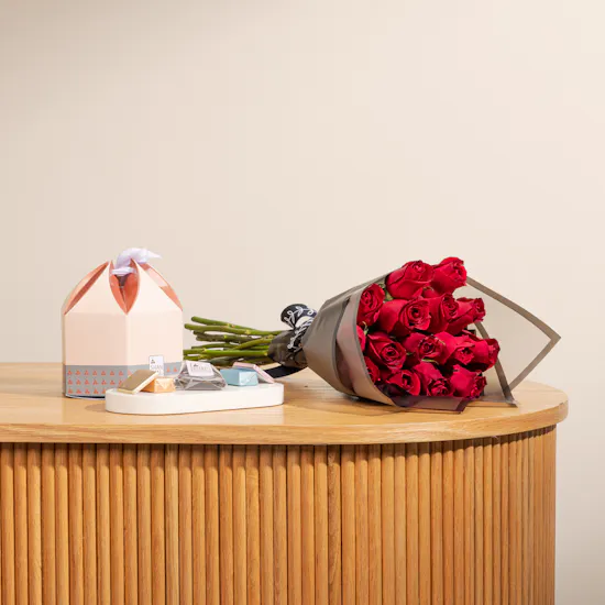 Shan Shal 500g Chocolates Box | Roses Bouquet