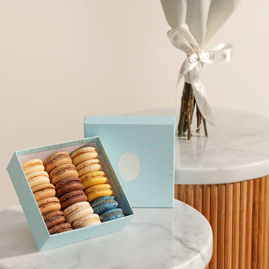 Ladurée Macaron Blue Arabesque Box | Birthday Bouquet