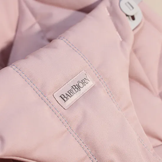 BabyBjorn Pink Bouncer Bliss Cotton Petal Quilt