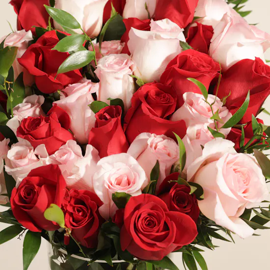 Garden Paradise Roses Vase
