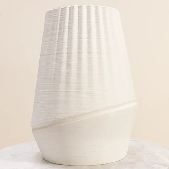 Floward 3D Contemporary Geometric Vase | White