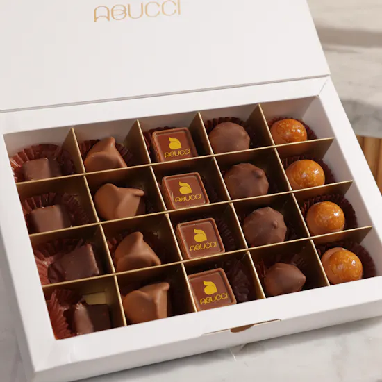 Abucci Classic Chocolate Box | Gorgeous Flowers