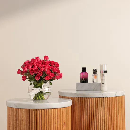 Abdul Samad Al Qurashi Luxury Gift Box | Fuchsia Baby Roses Vase