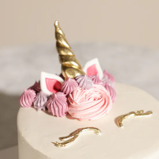 Koko Unicorn Bento Cake | Fuchsia Baby Rose Vase
